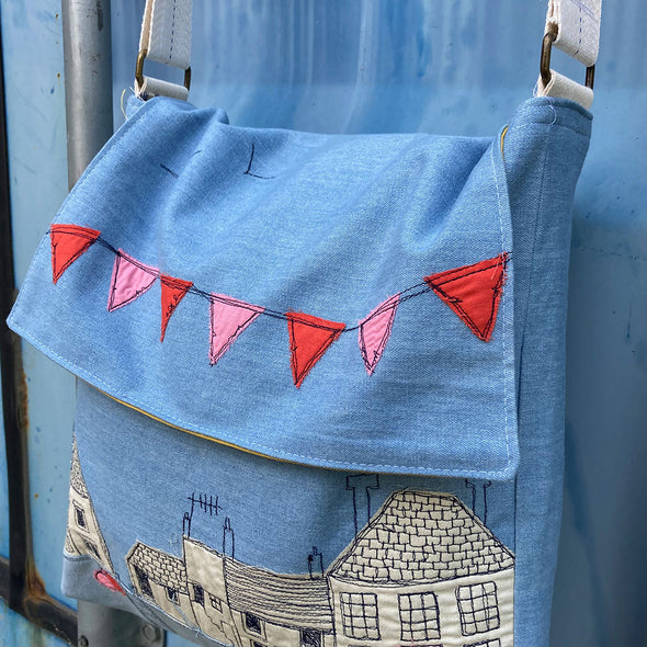 Mousehole messenger bag - freehand embroidery project