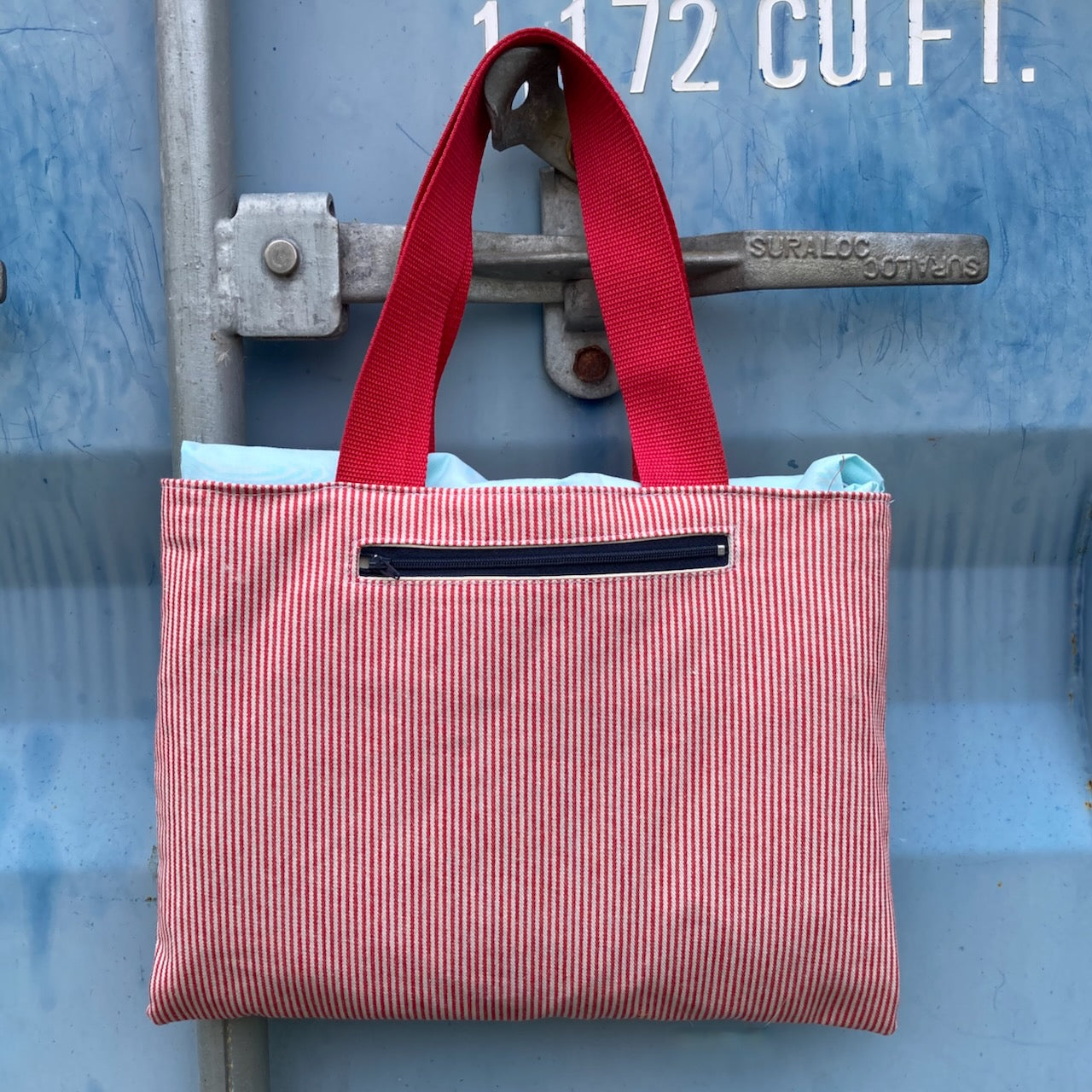 Happy Gull Picnic Blanket - freehand embroidery project