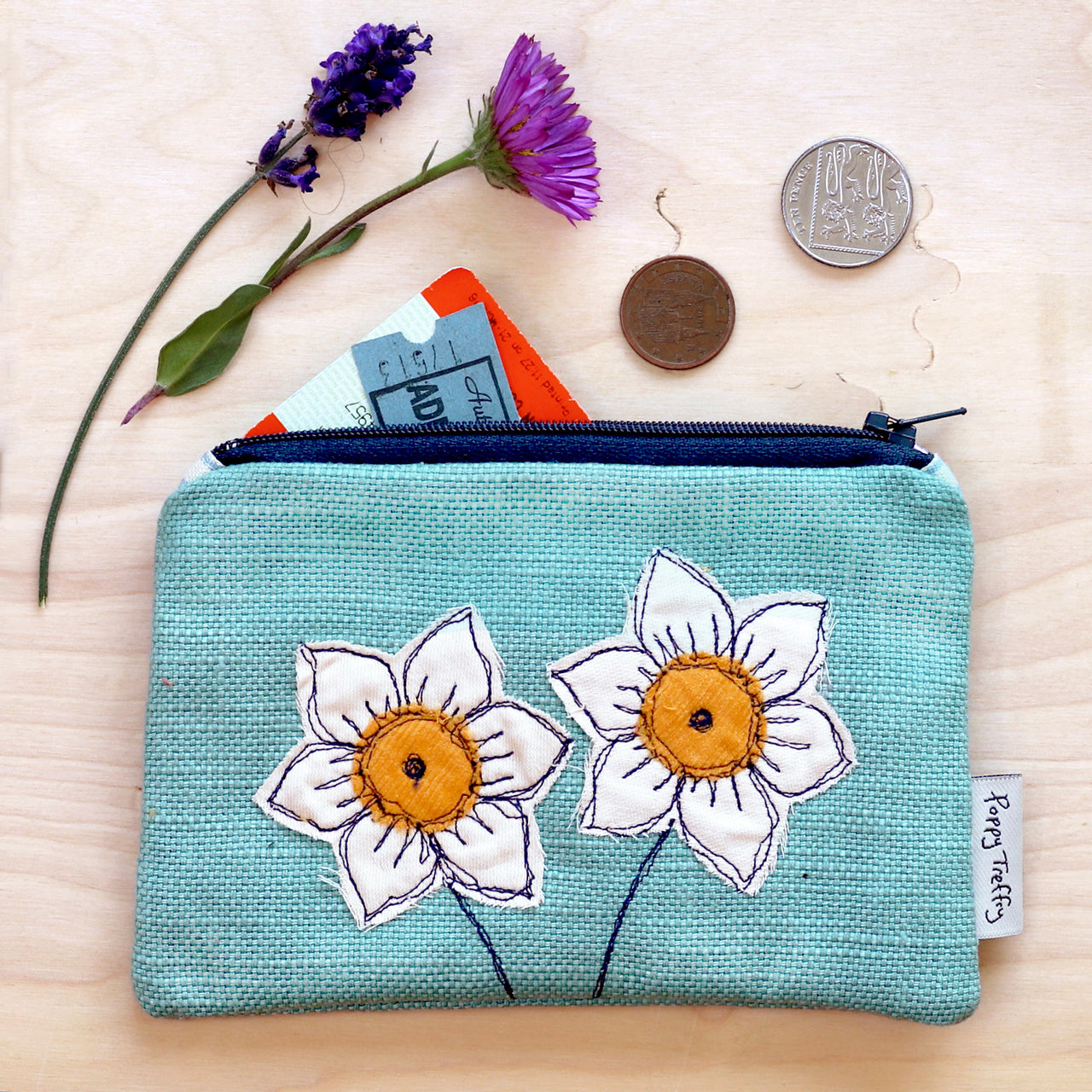 daffodils embroidered coin purse