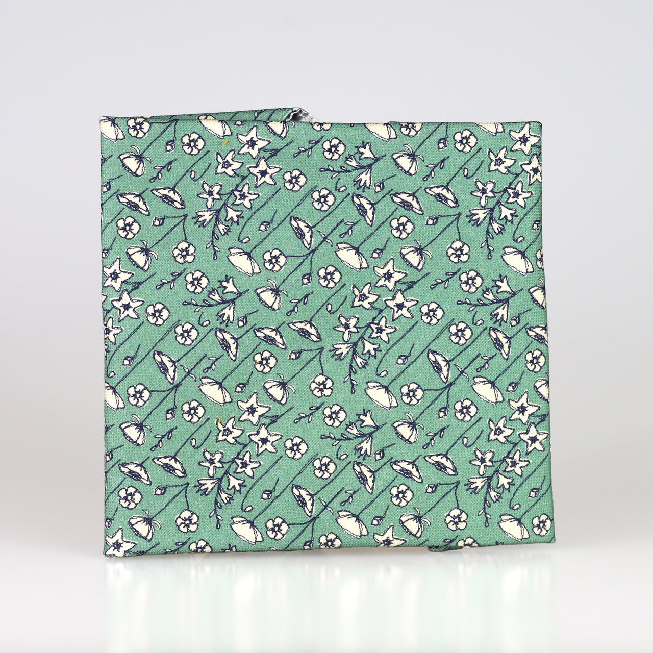 Meadow flowers sandwich wrap