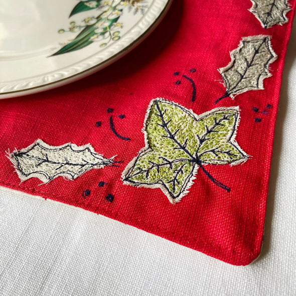 Pretty Festive place mats - pair