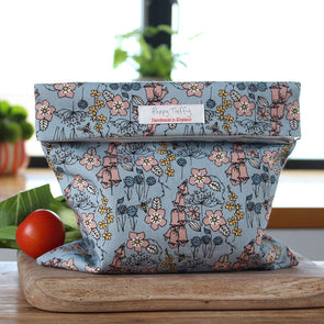 organic lunchbag with wild flowers